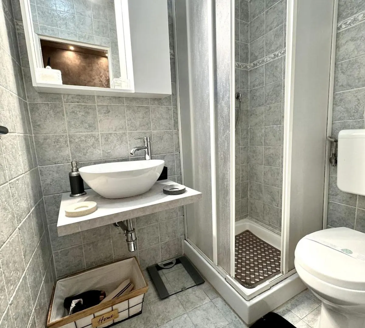 Apartment Nest In Florence 27 Italy
